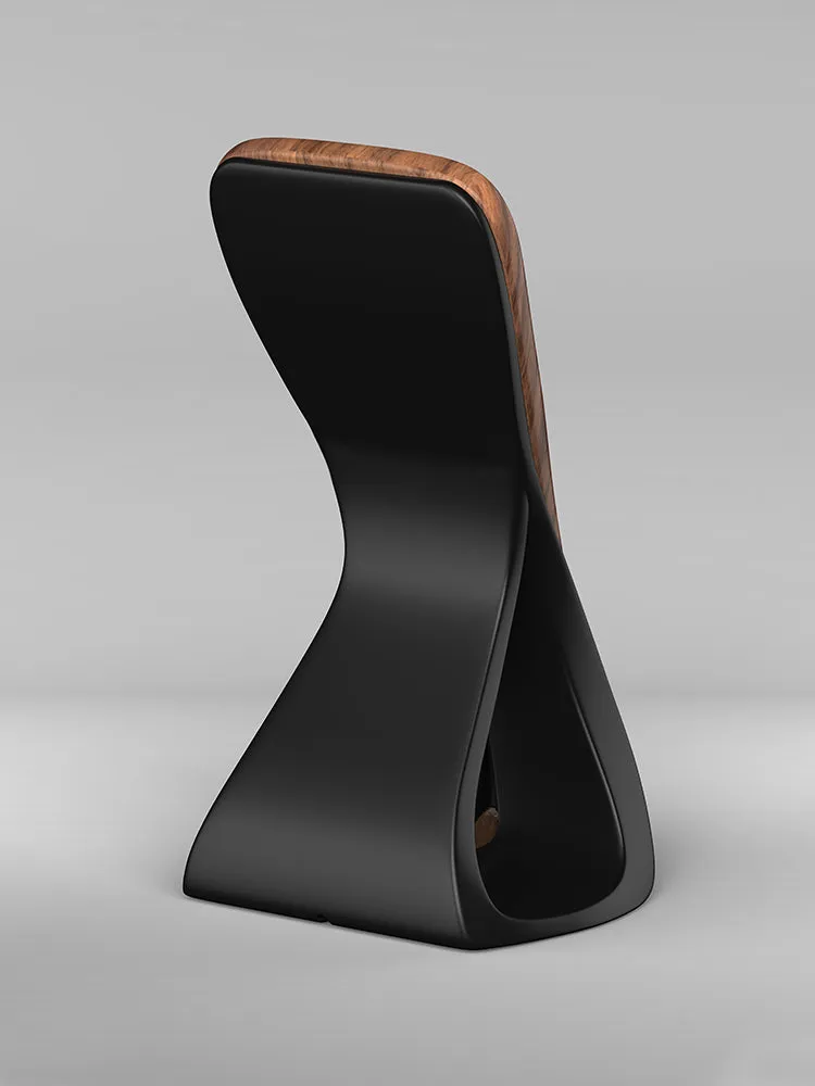 Msgsafe 17.8cm resin magnetic wireless charging phone holder for car or desk