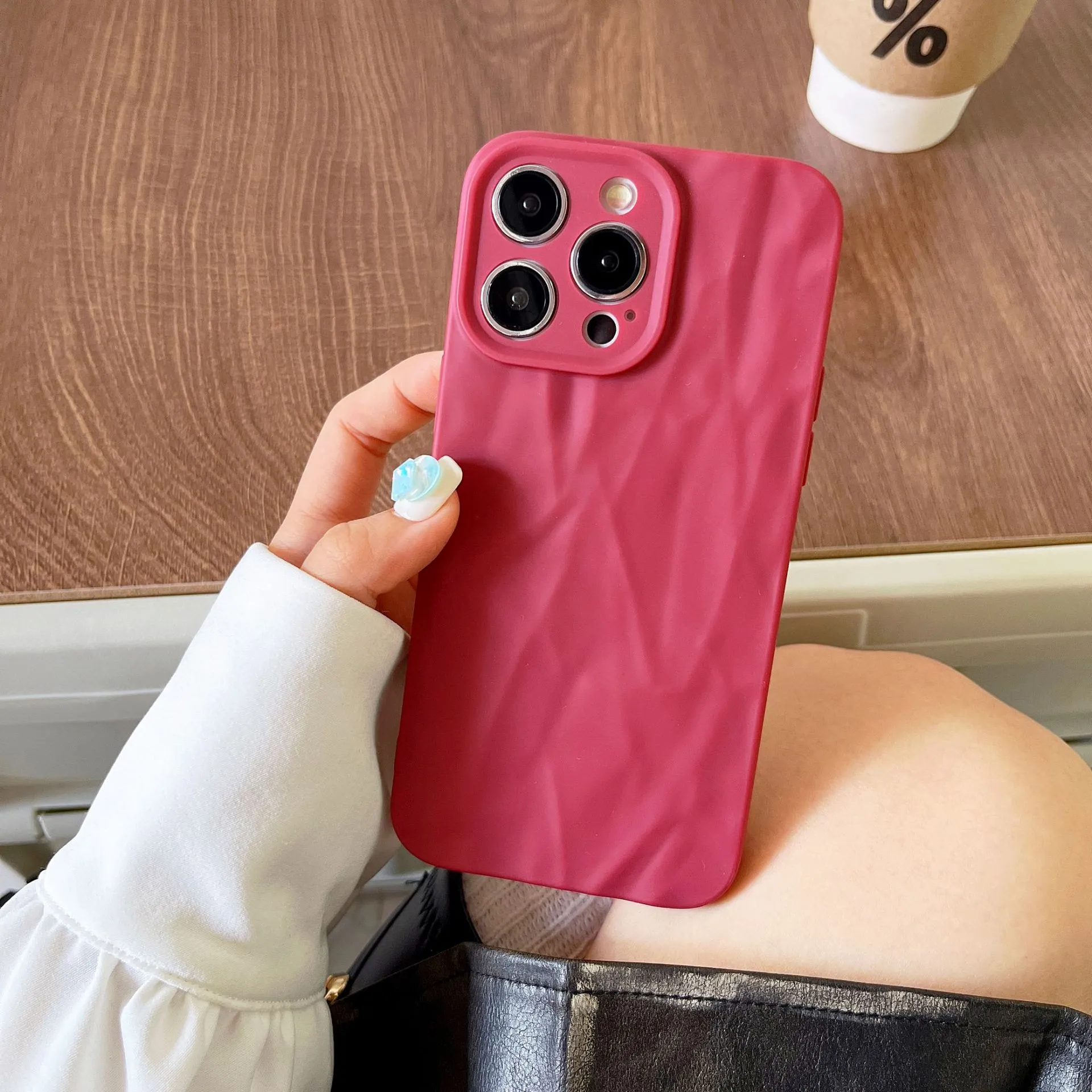 Frosted TPU phone case with pleated pattern in solid colour for iPhone