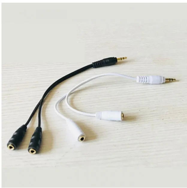 Gilded 3.5mm one-to-two headphone audio cable splitter with black cable and gold-plated connectors