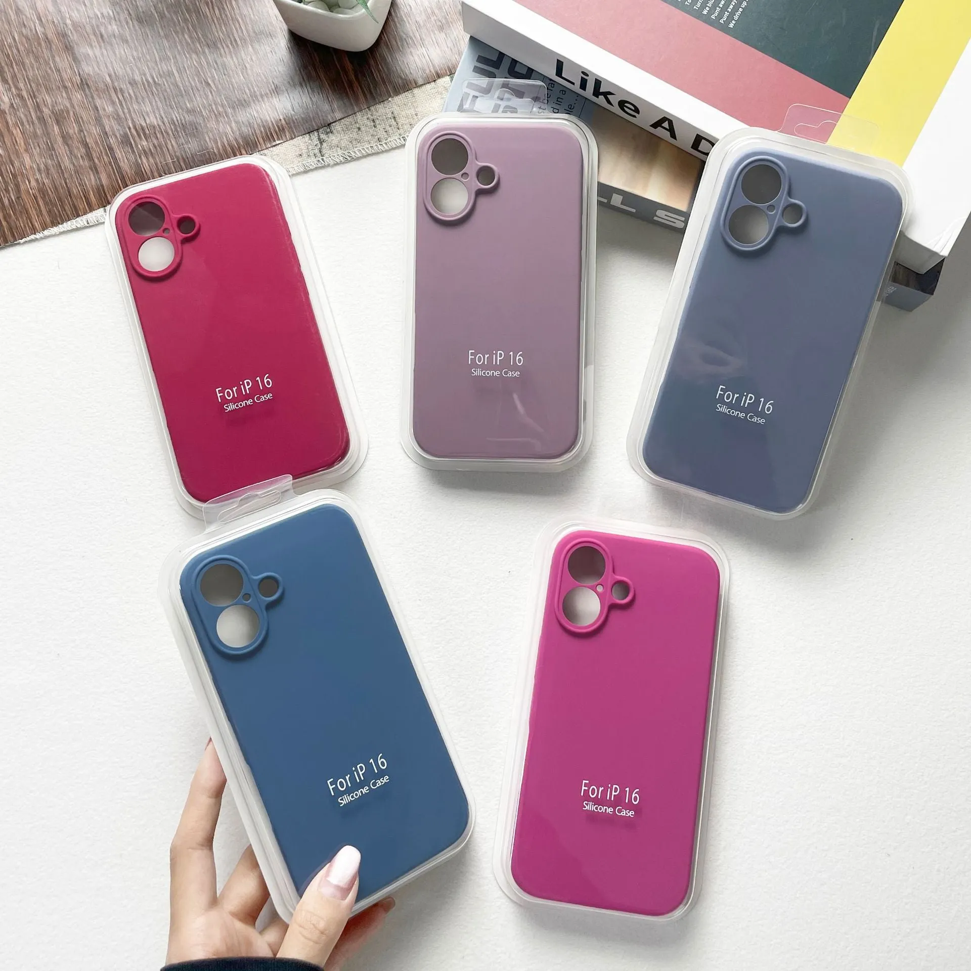 Solid colour liquid silicone phone case for Apple iPhone with anti-drop protection