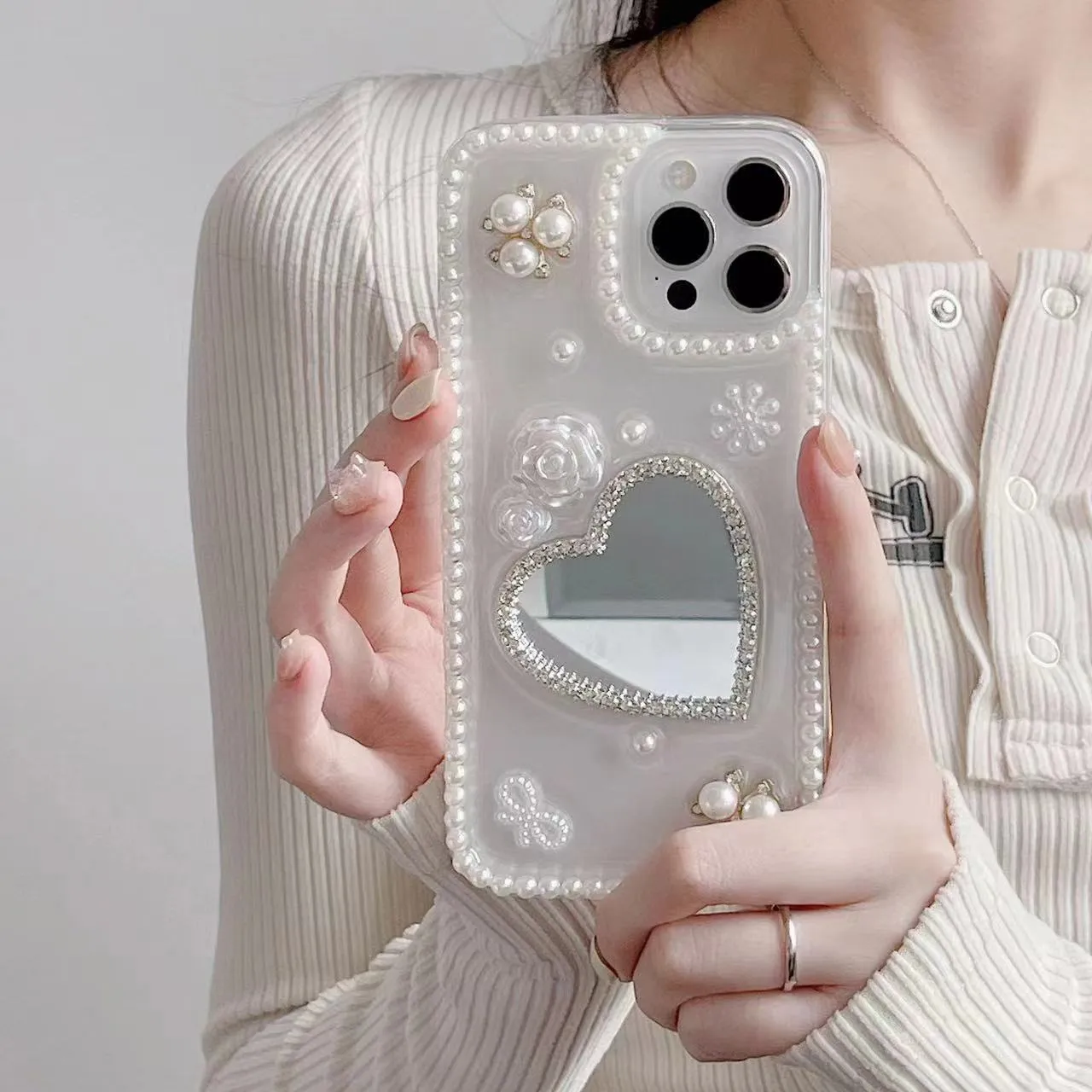 Handmade pearl heart mirror TPU phone case for Apple iPhone 12 13 14 15 with love heart pattern