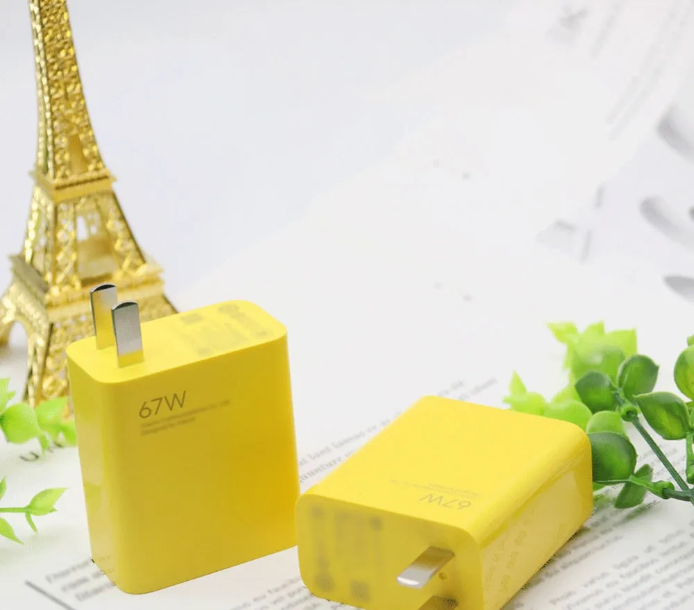 Game Enhanced Charger 67W in yellow with Type-C elbow USB cable for US electrical outlets