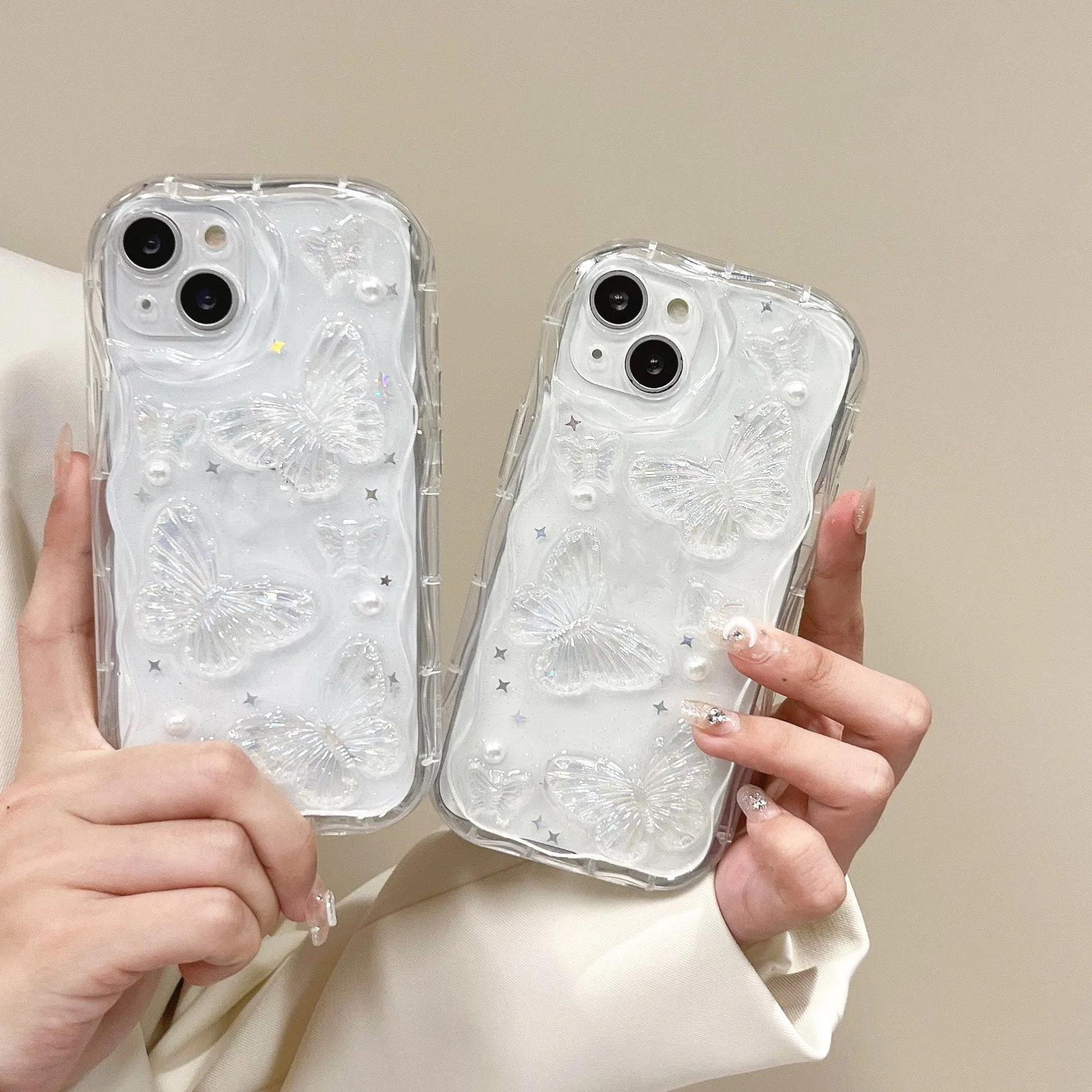 Three-dimensional butterfly phone case in transparent silicone with raised epoxy decoration for iPhone