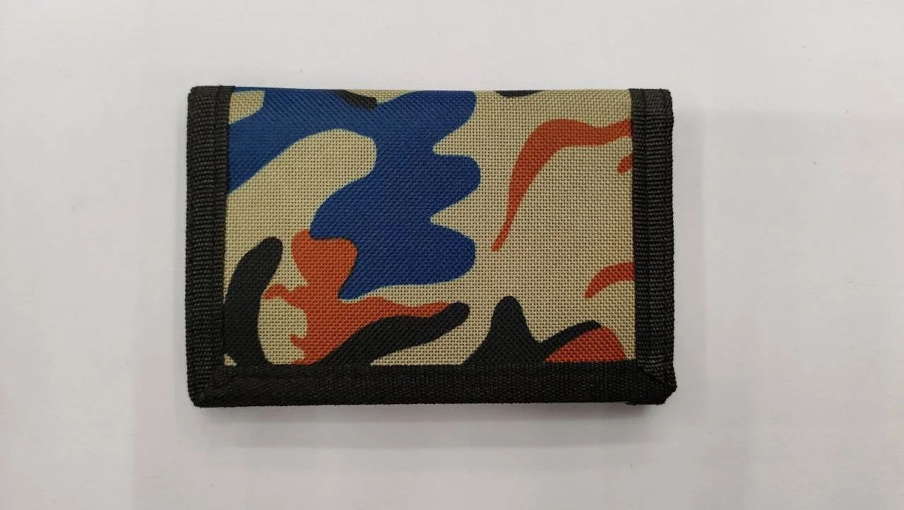 Short style camouflage cloth bank card purse with polyester lining and USB interface