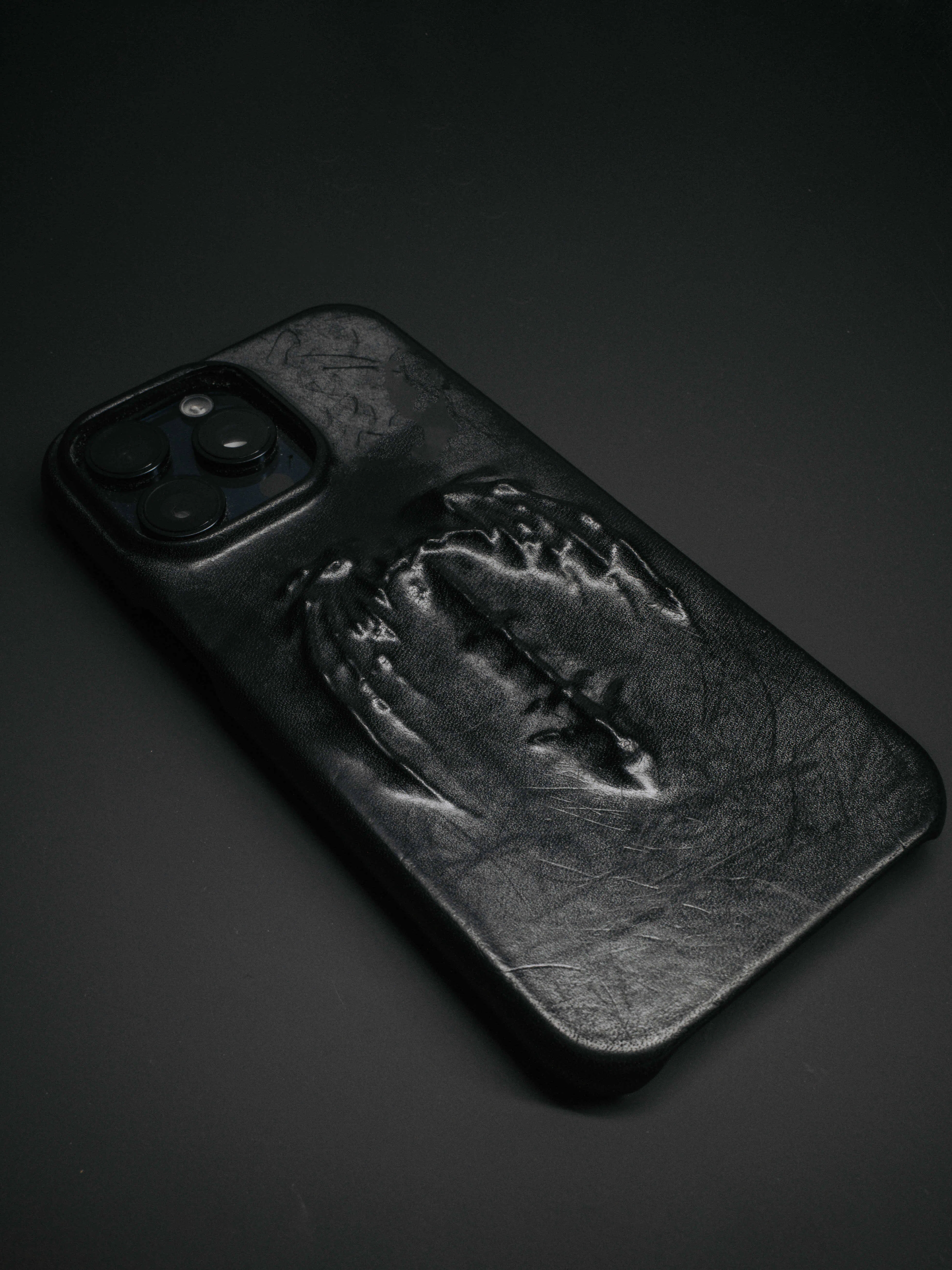 Retro gothic cowhide leather phone case with embossed vampire bat wing pattern, half-covered edge, for iPhone 12-17 series, Apply Red colour
