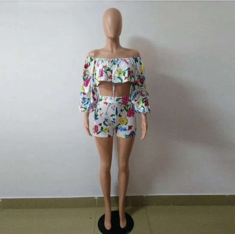 Multicolour digital print two-piece set with a pile sleeve top and matching shorts