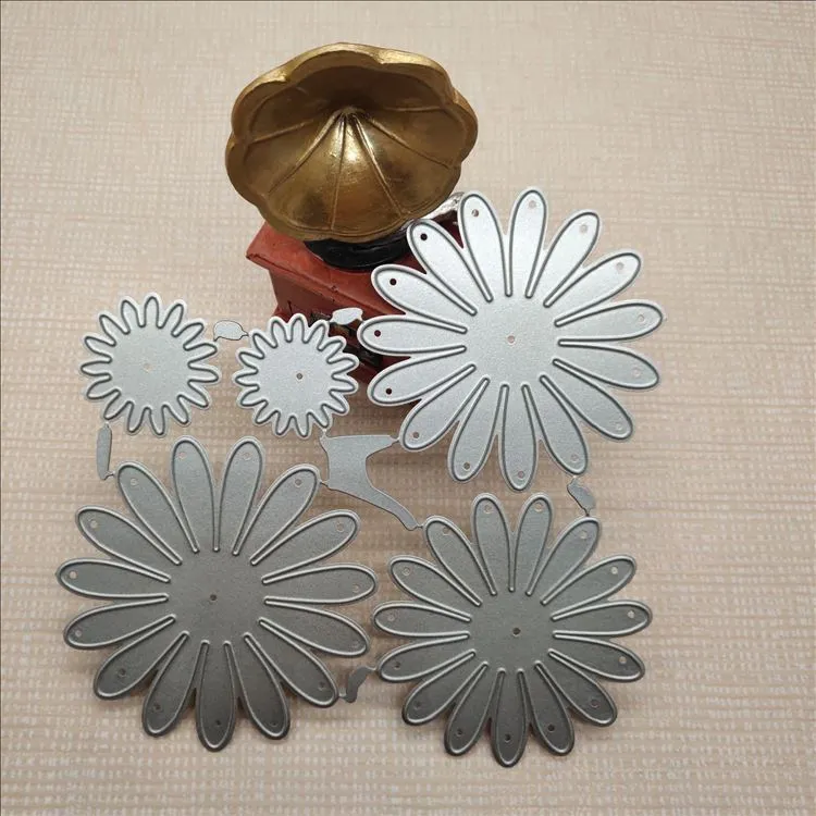 Silver high carbon steel cutting knife mold with flower etching pattern for cake decorating