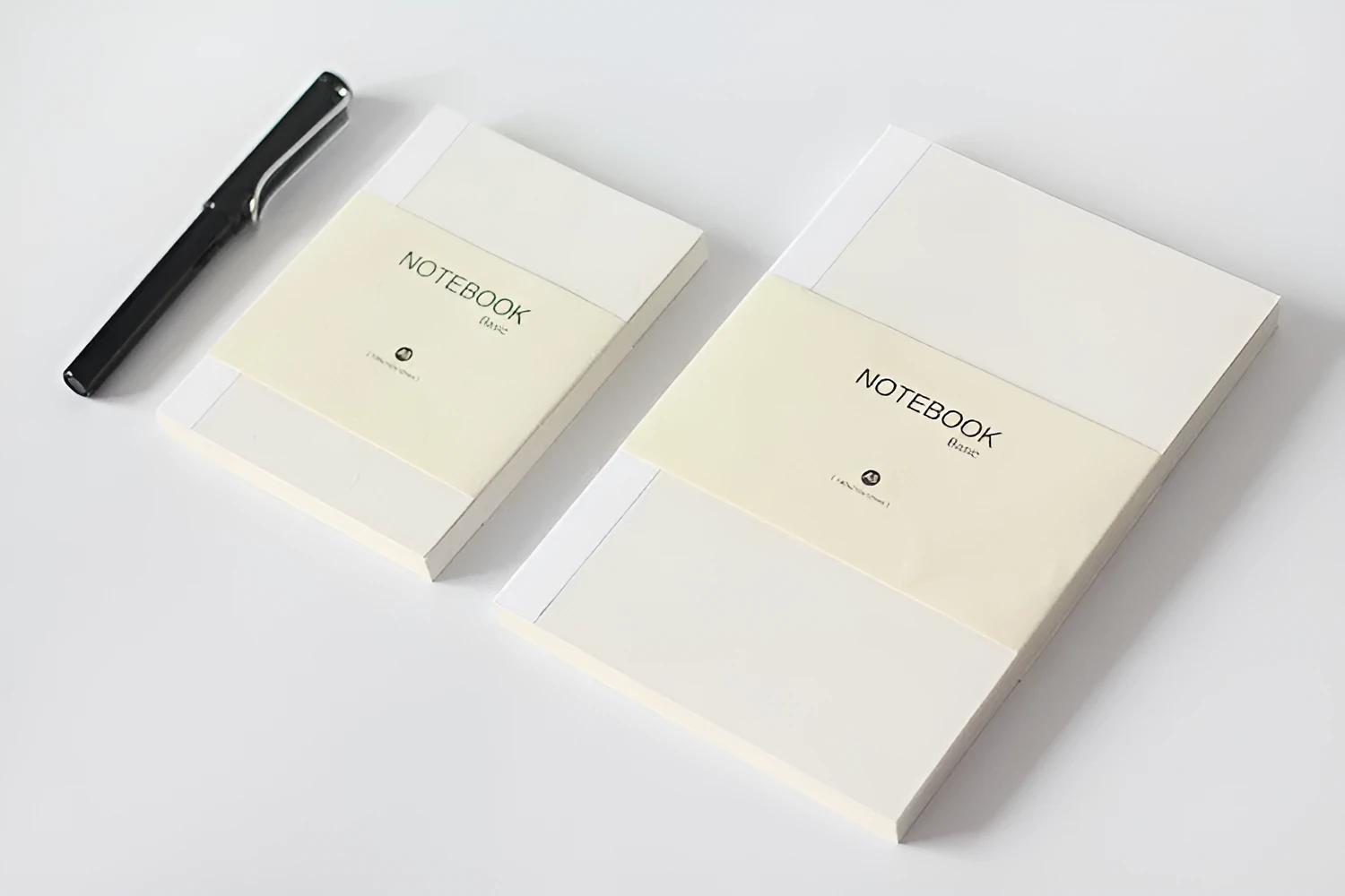 Basic manual refill diary with 80 sheets of 100g Dowling paper in blank, checkered, or line styles