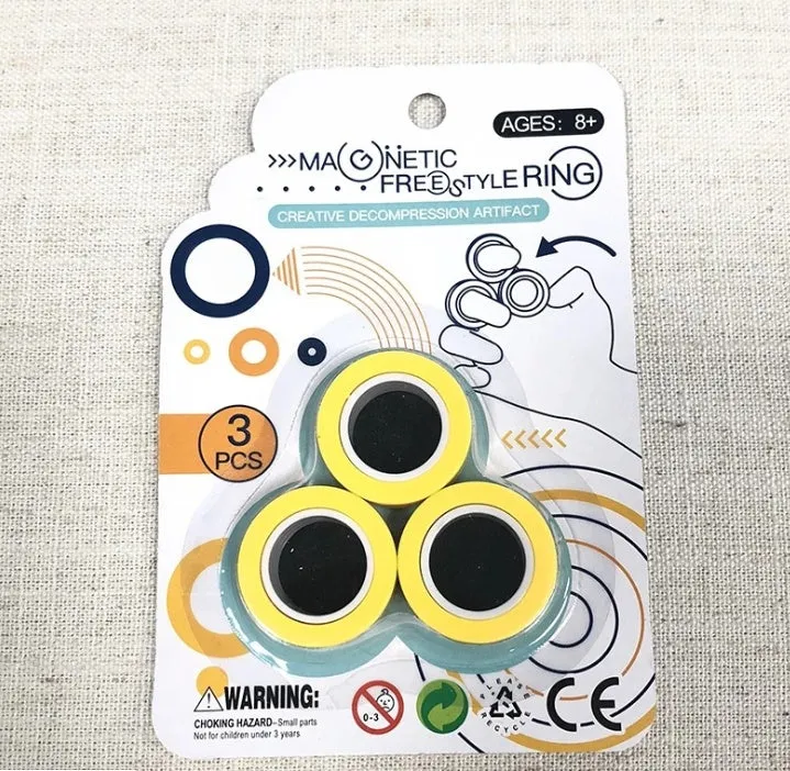Magnetic finger rotating fidget ring in selected colour, showing external diameter of 3.2cm