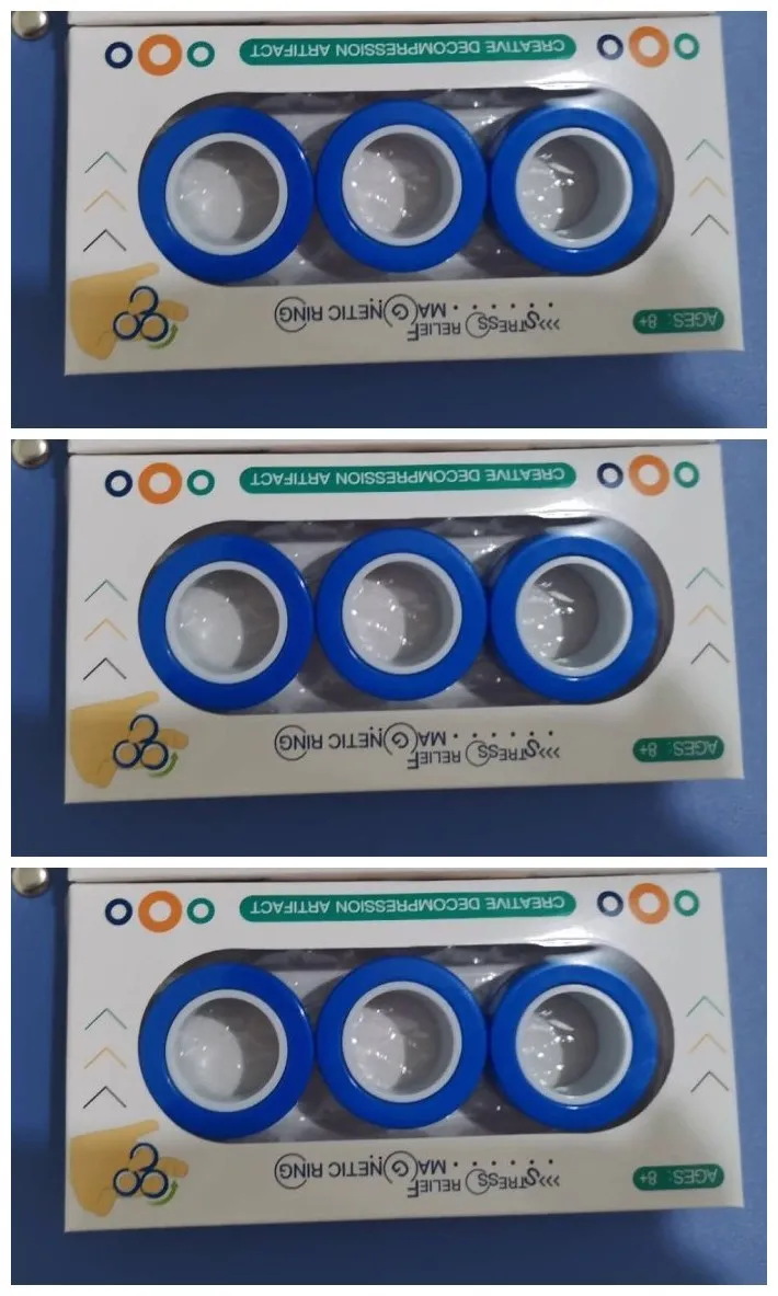 Magnetic finger rotating fidget ring in selected colour, showing external diameter of 3.2cm