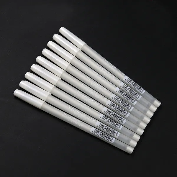 Touchnew hand-painted highlight pen with 0.8mm tip and 15.3cm plastic barrel in gold silver white colours
