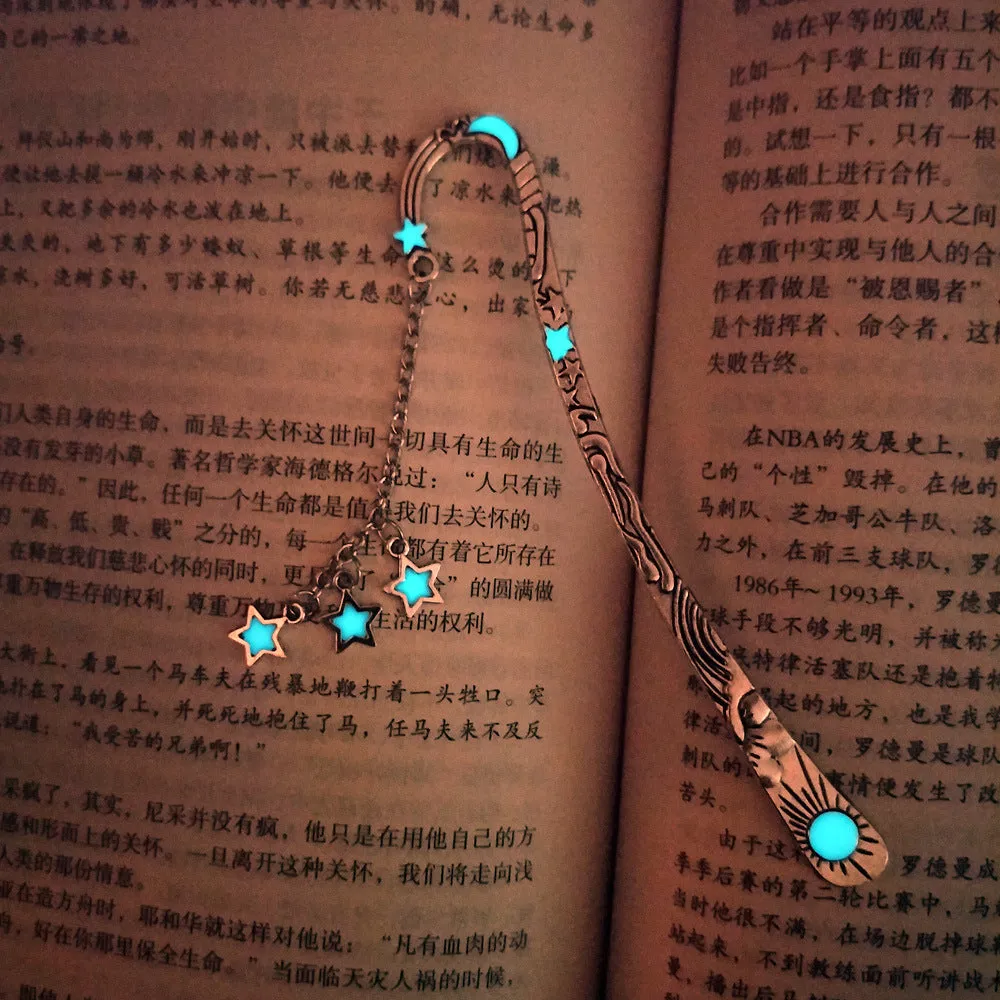 Retro five-pointed star glowing metal bookmark with celestial patterns in ancient silver or bronze finish