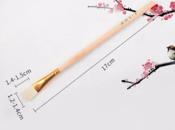 Painting pen with wool brush head and ceramic barrel for watercolour and oil tracing