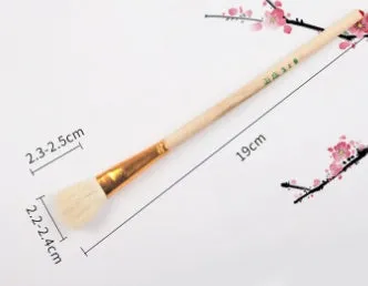 Painting pen with wool brush head and ceramic barrel for watercolour and oil tracing