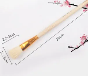 Painting pen with wool brush head and ceramic barrel for watercolour and oil tracing