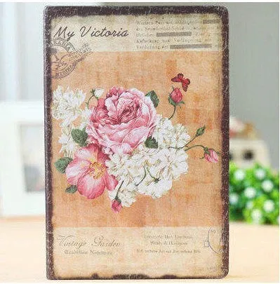 Hardcover notebook with retro floral cloth cover in Lily colour, showing 25K size next to 50K size comparison