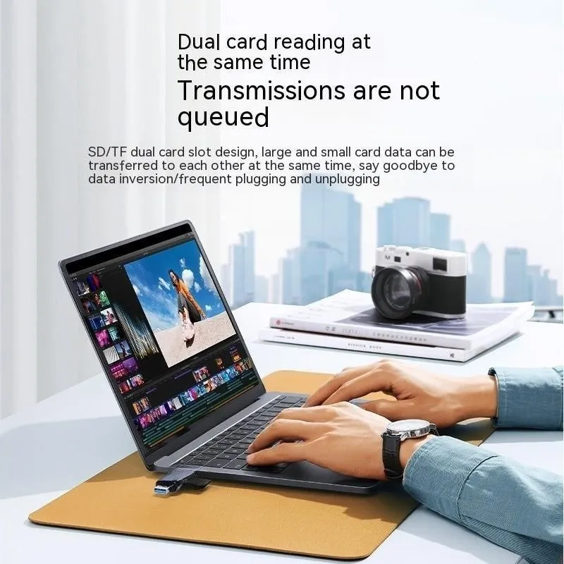 Multi-function USB 3.0 Type-C card reader for large SD and TF memory cards in aluminium alloy finish