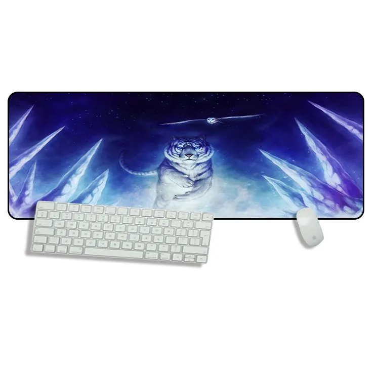 DZ-Animal custom mouse pad with animal design, non-slip rubber base and cloth surface.