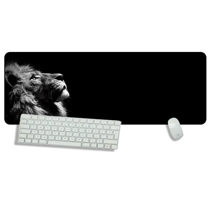DZ-Animal custom mouse pad with animal design, non-slip rubber base and cloth surface.