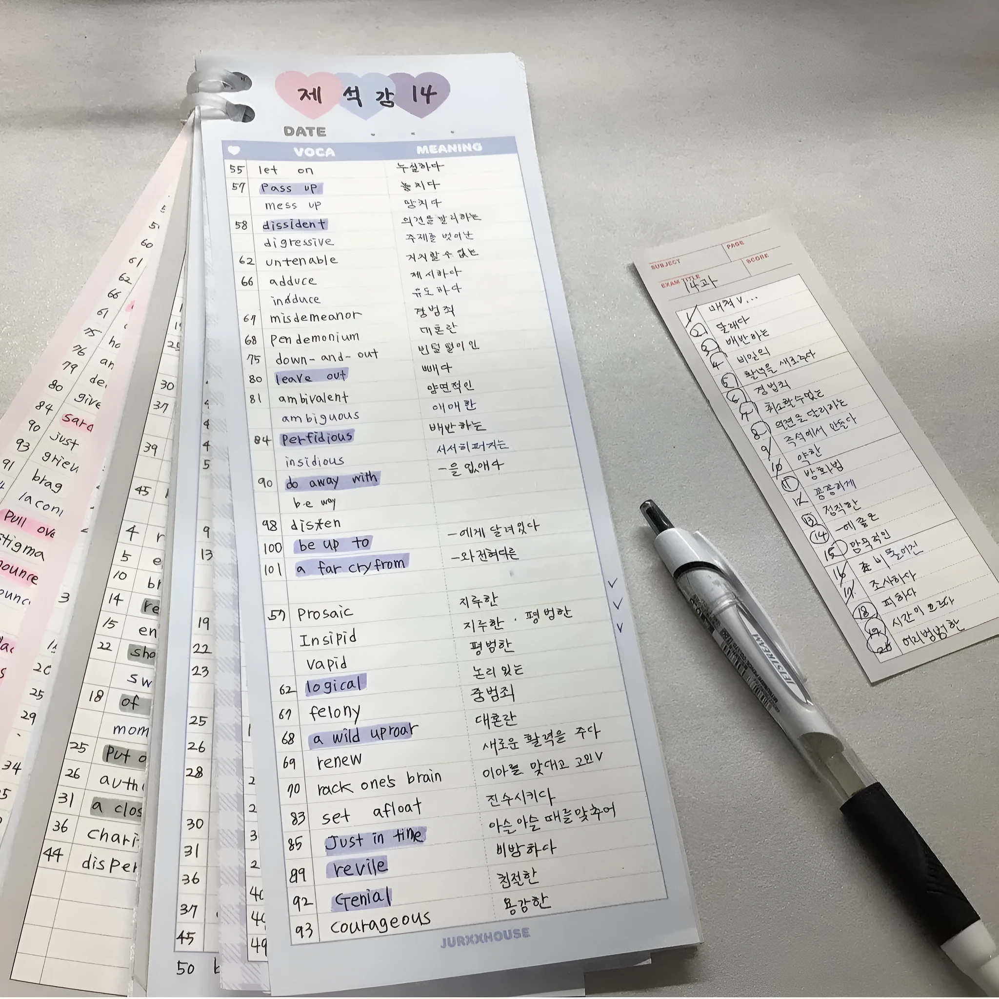 Vertical double-sided notepad with English words design in B5 half size