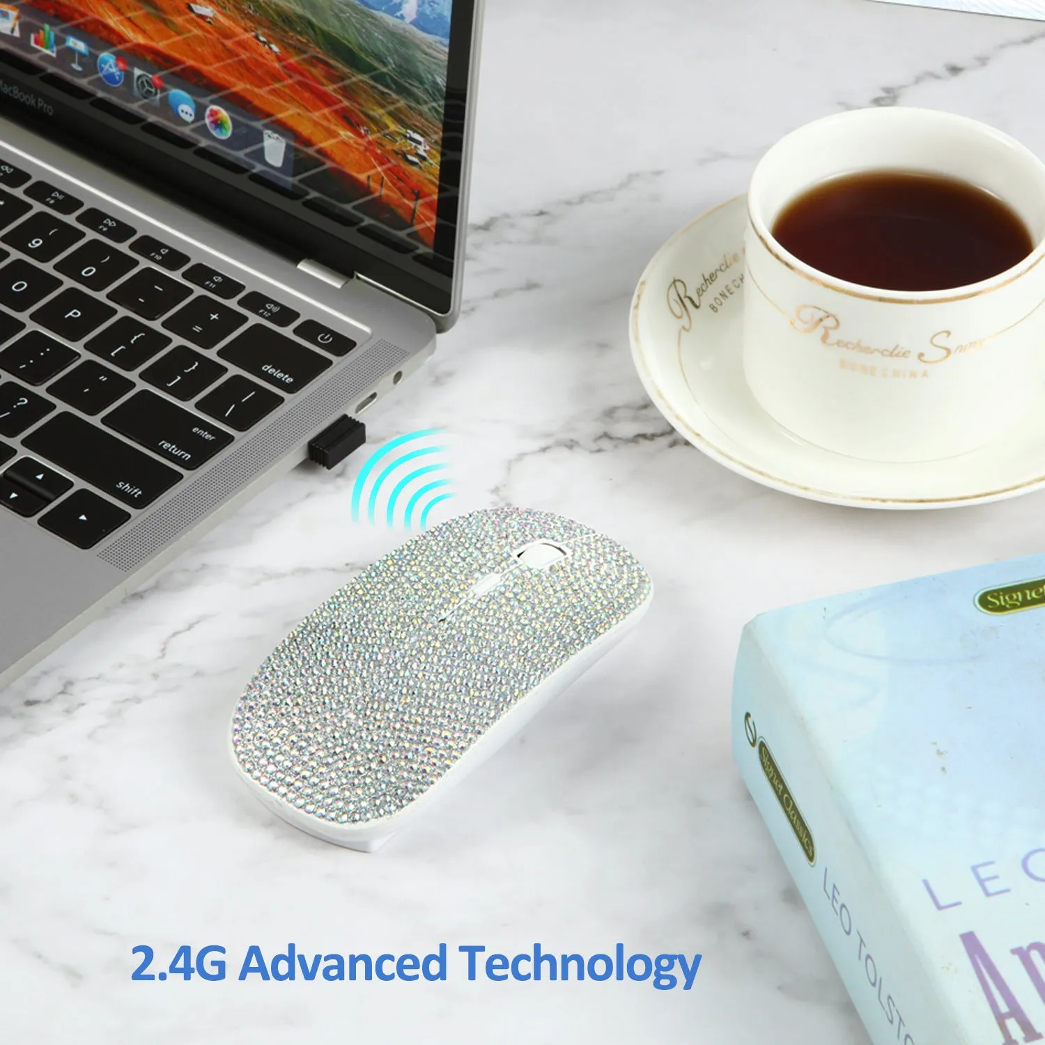 White wireless optical mouse with 2.4G receiver and adjustable DPI, 11.2x5.7x2.0cm