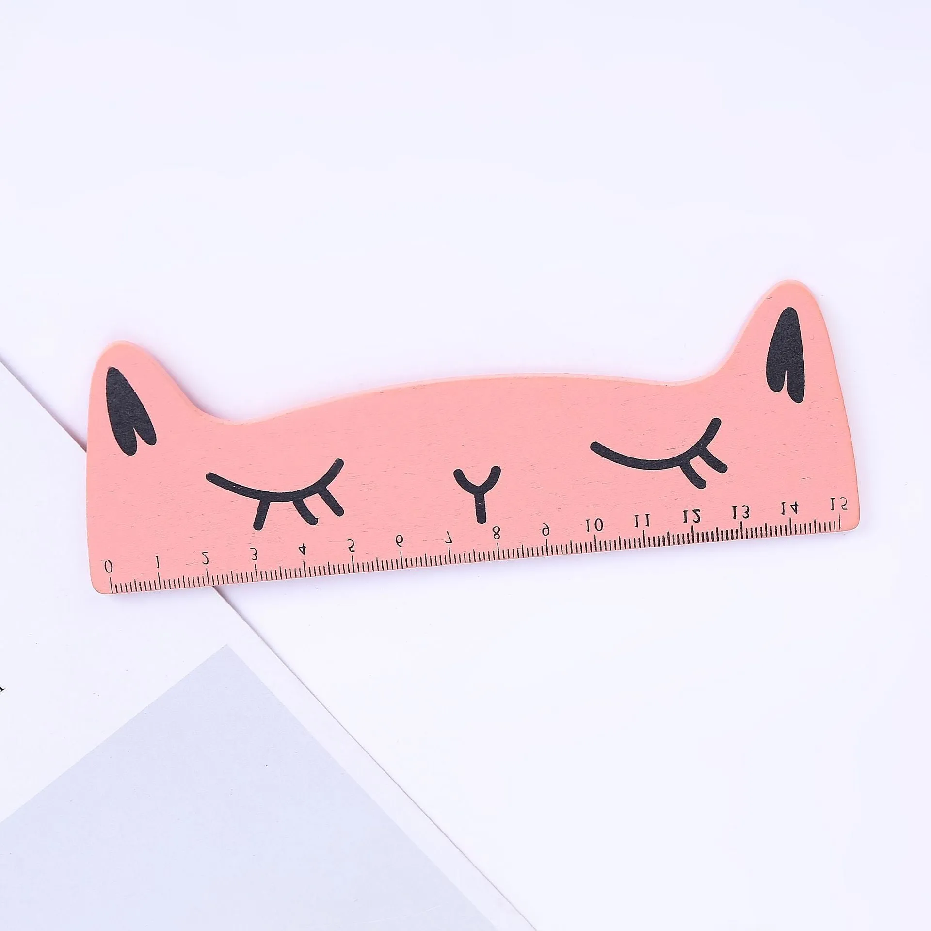 Kawaii 15cm wooden ruler shaped like a cat in candy colour black with centimetre markings