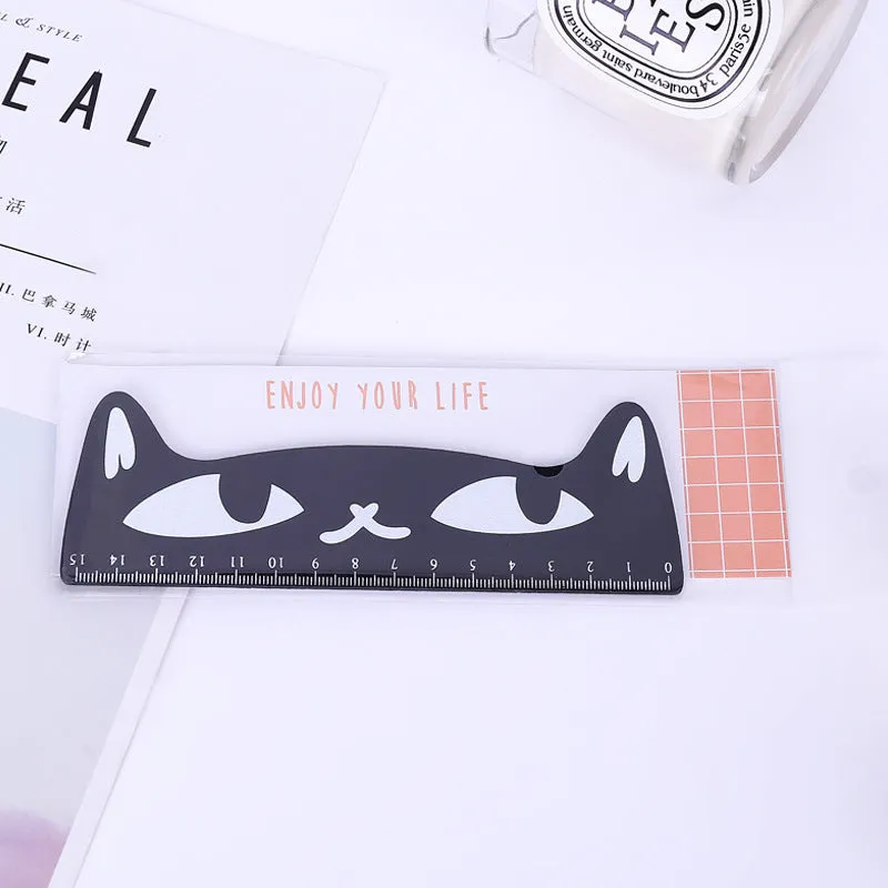 Kawaii 15cm wooden ruler shaped like a cat in candy colour black with centimetre markings