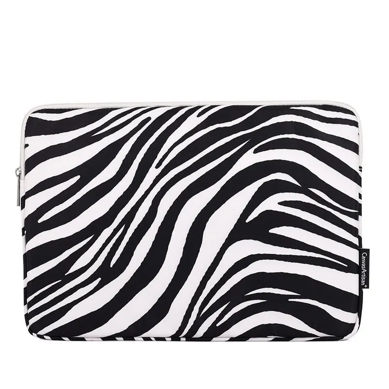 Zebra pattern polyester laptop protective sleeve in black and white, digital notebook cover