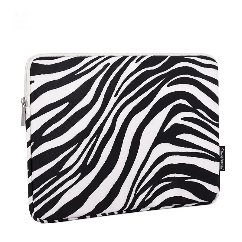 Zebra pattern polyester laptop protective sleeve in black and white, digital notebook cover