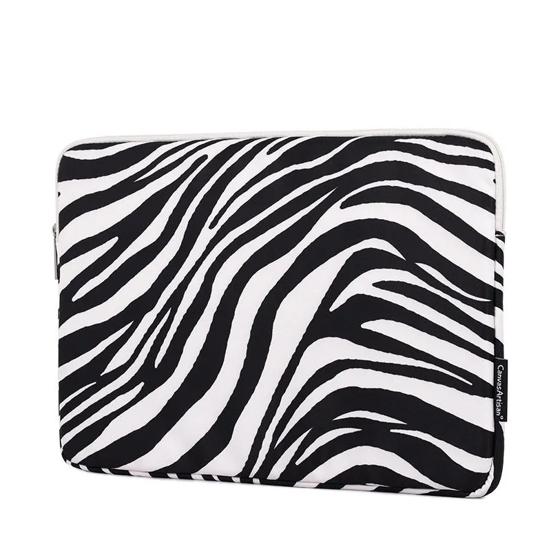 Zebra pattern polyester laptop protective sleeve in black and white, digital notebook cover