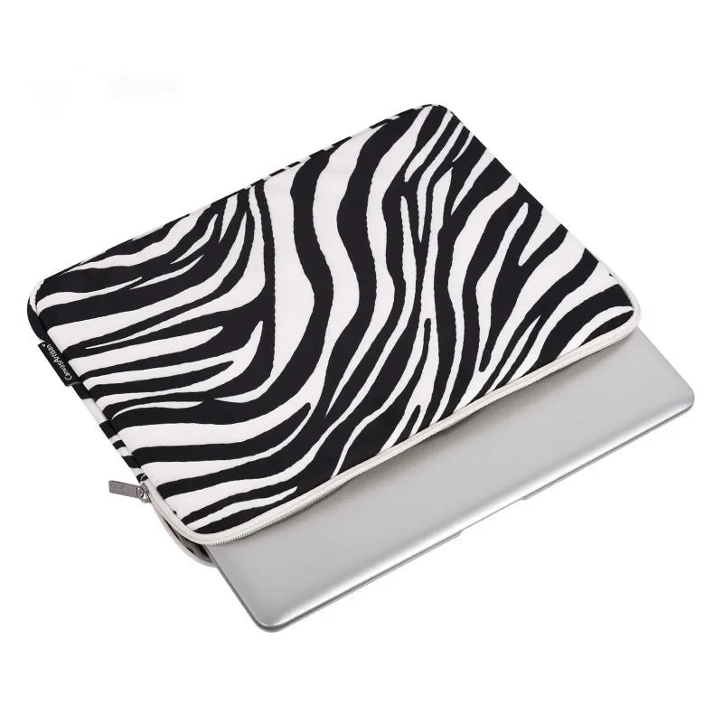 Zebra pattern polyester laptop protective sleeve in black and white, digital notebook cover