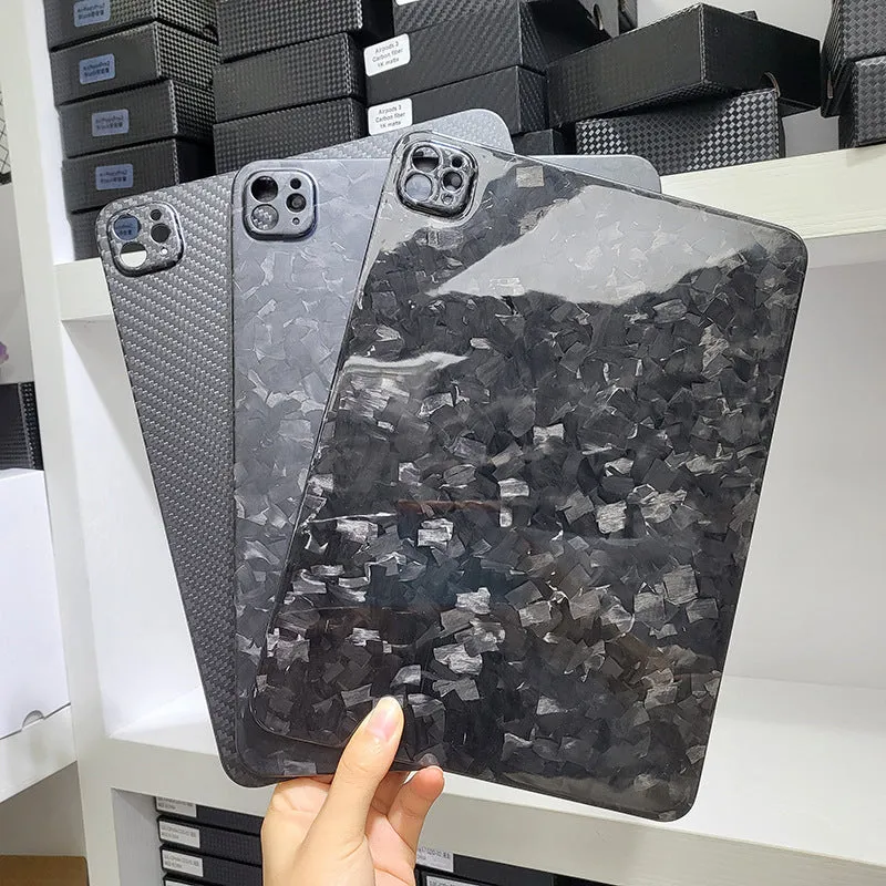Flat carbon fibre hard protective case for Apple iPad Pro 11 tablet in a textured finish.