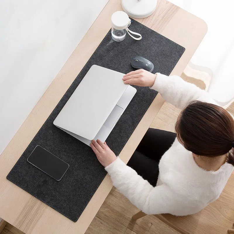 Black gray non-slip felt desk pad 80 cm by 40 cm with soft wool surface