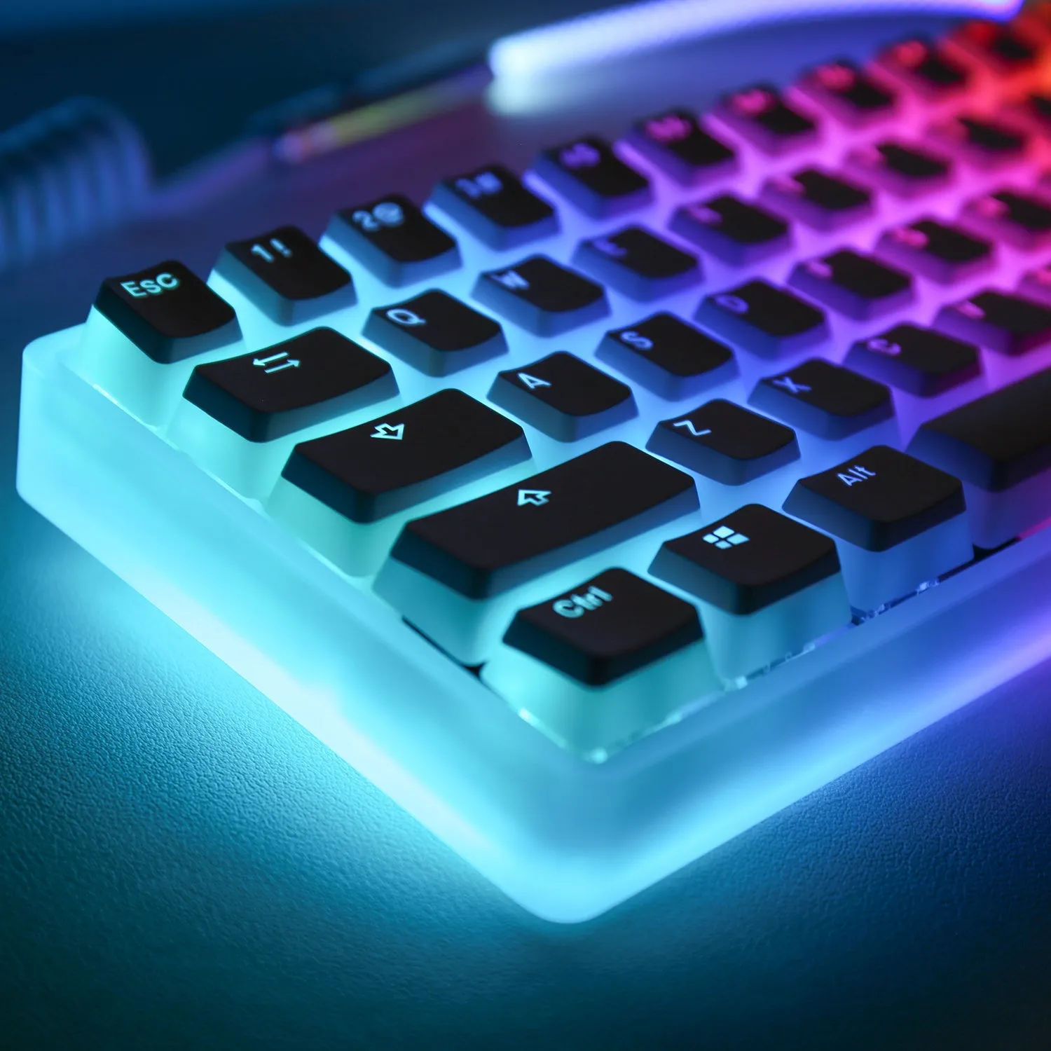 Double Skin Milk Pudding Transparent PBT key cap set in pink colour for mechanical keyboards with RGB backlighting