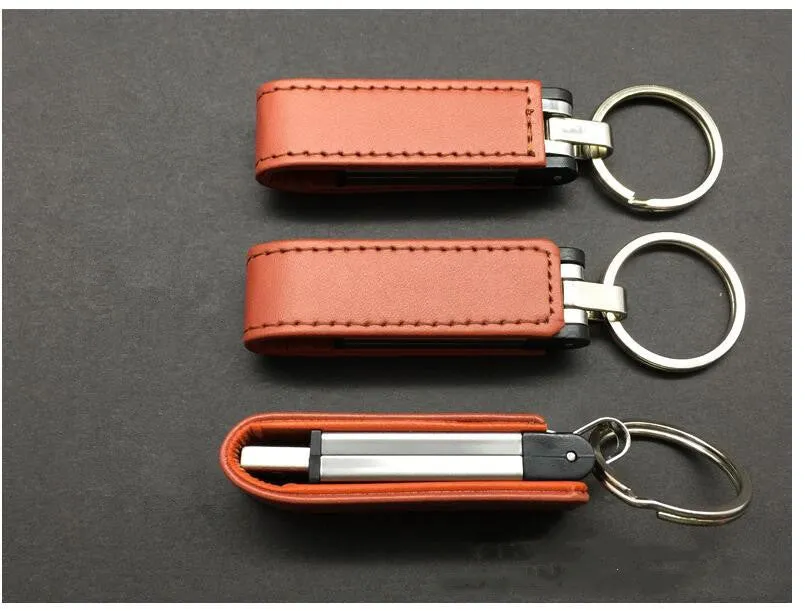 Leather USB 2.0 flash drive keychain in black with 16GB capacity and key ring