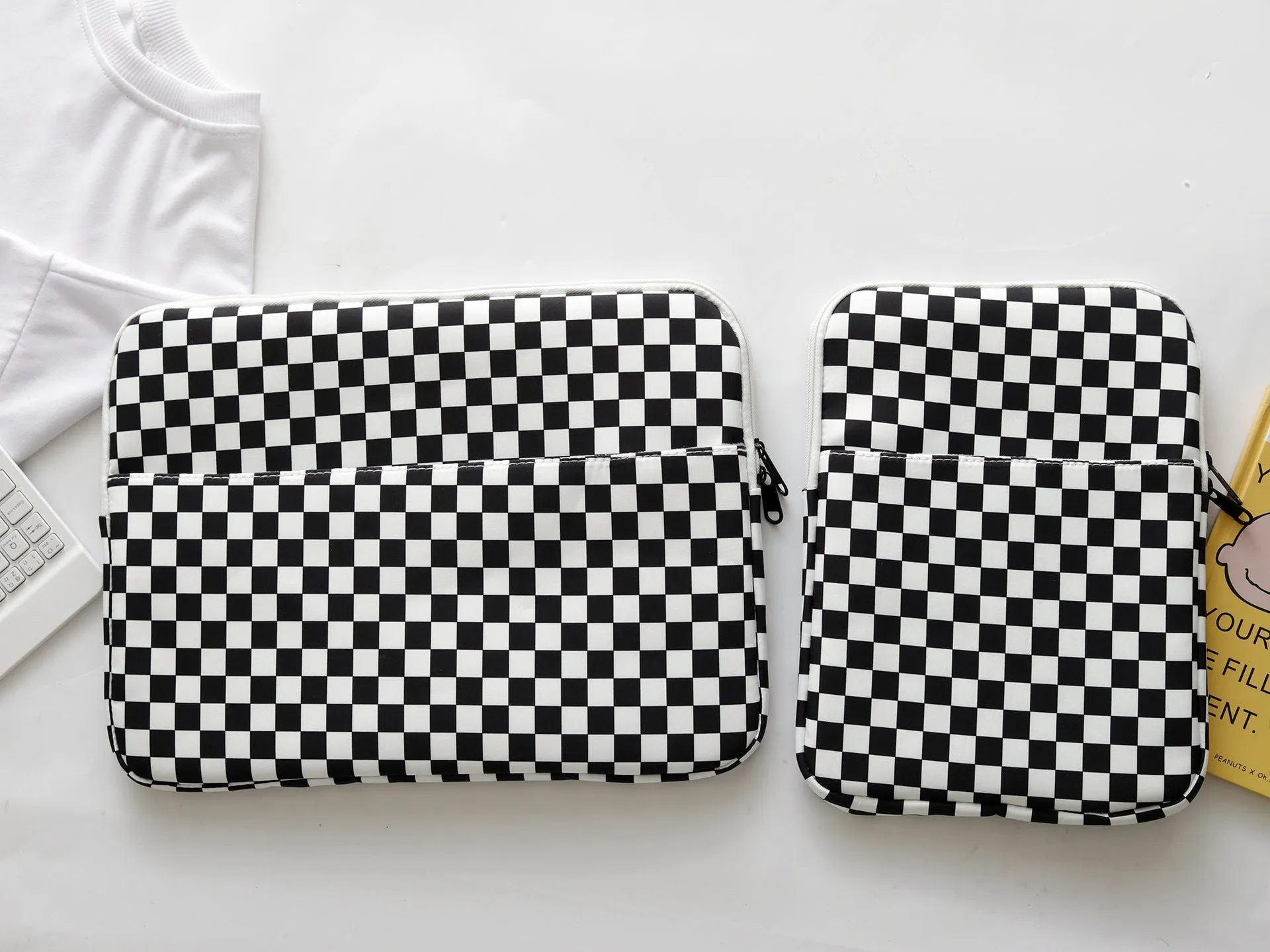 Checkerboard polyester hand file bag for 11 inch notebook plaid colour front view