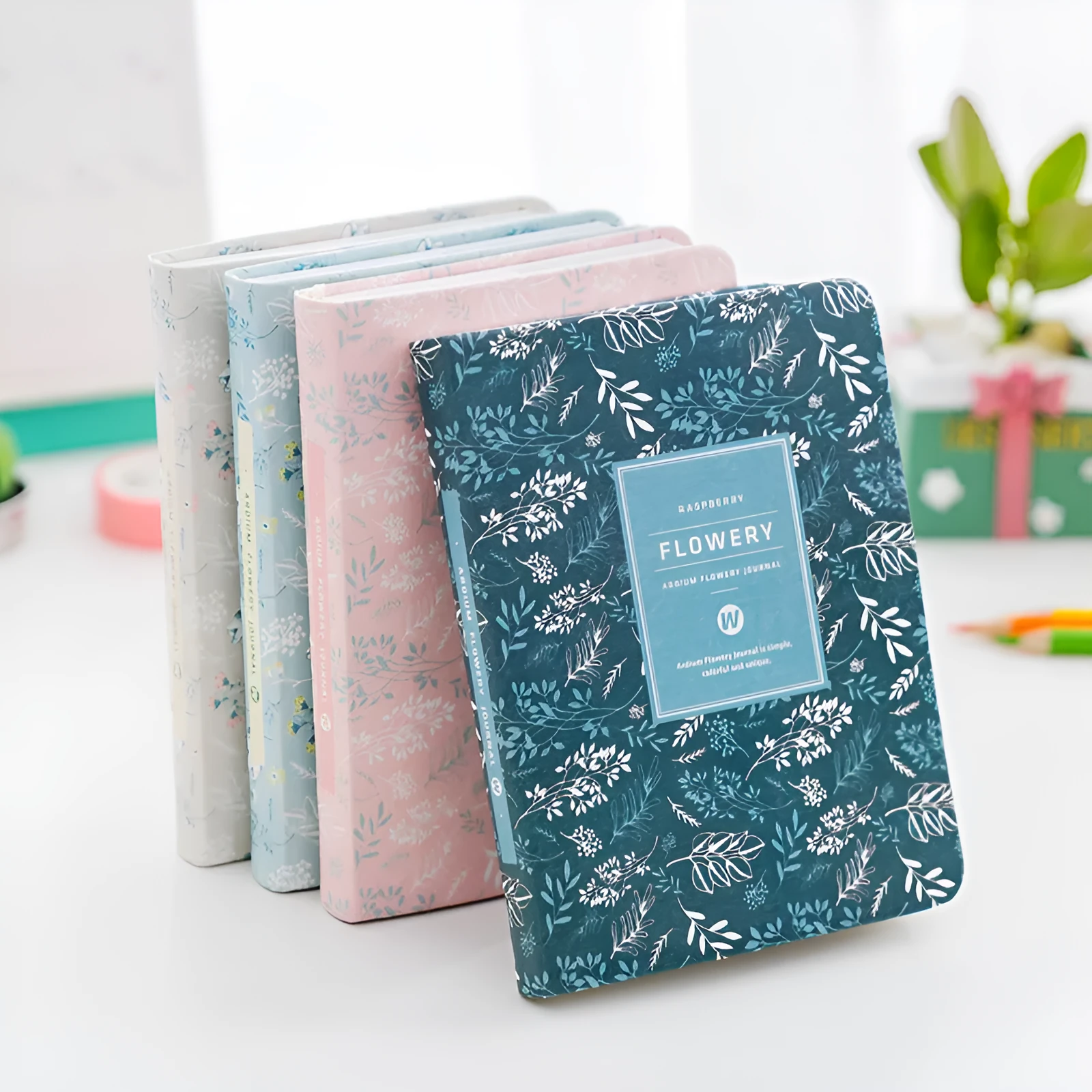 Pocket diary with high-grade artificial leather cover in green, 11cm x 14.5cm, 96 pages of 100gsm paper