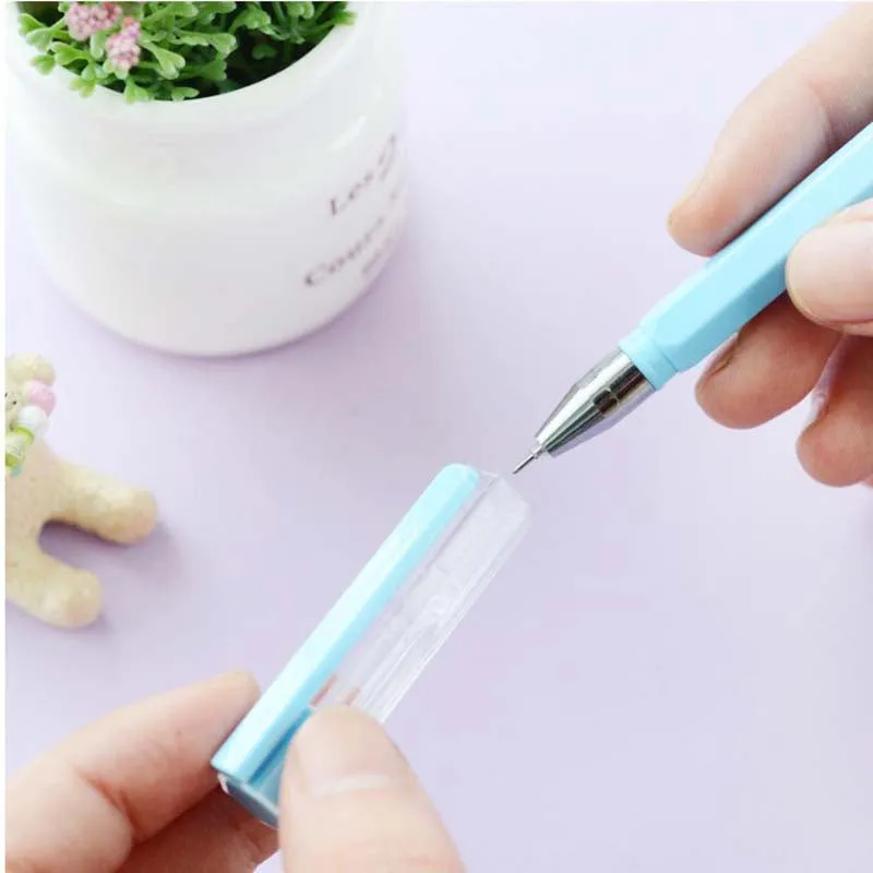 Full needle tube carbon signature pen with 0.35mm black tip and plastic body