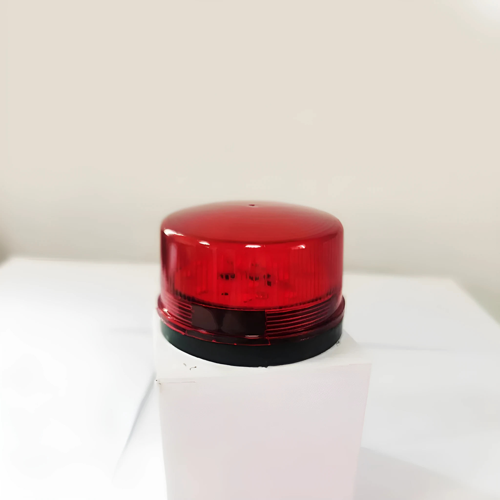 HC-79 small flash 24v warning and alarm light with 73mm diameter red housing