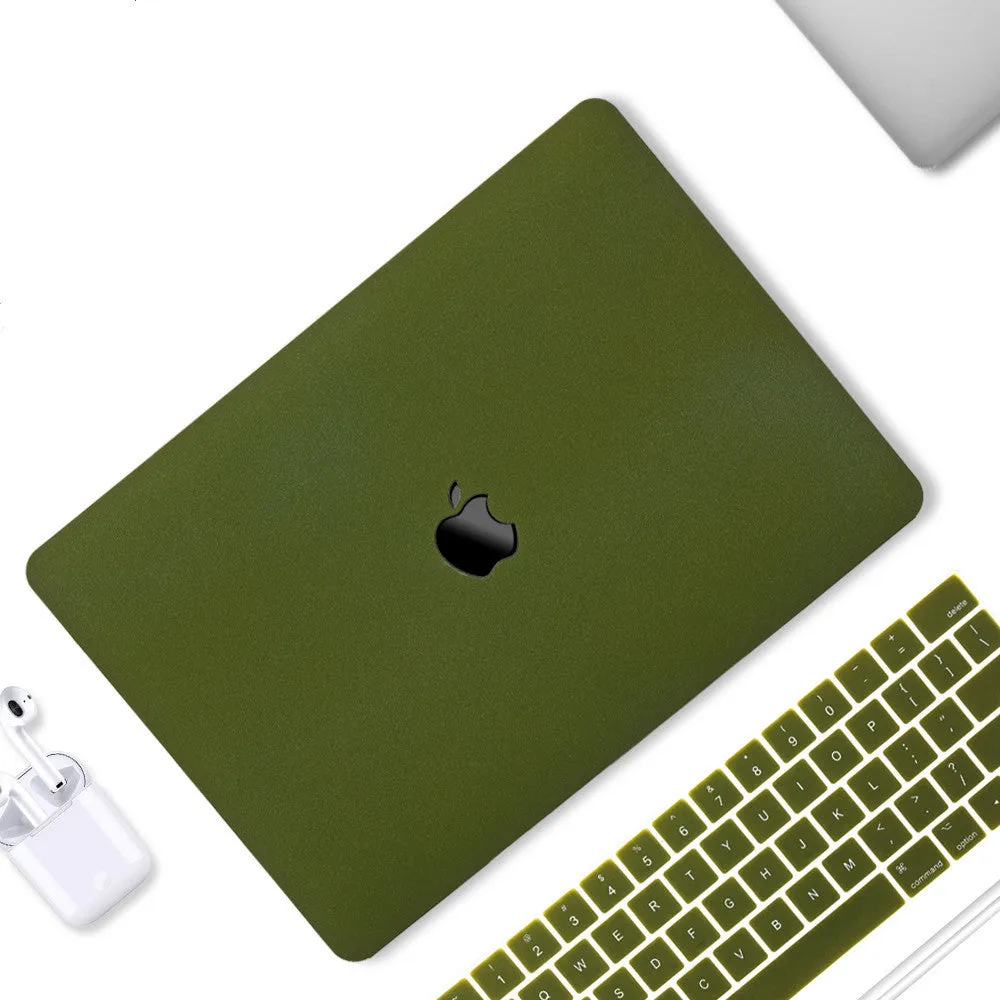 Compatible MacBook Pro protective shell with thin design, mini buckle, and keyboard film in black
