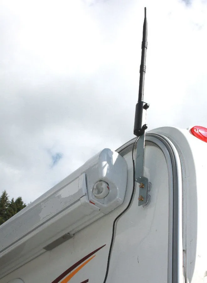 Black industrial-grade outdoor waterproof USB network card with 15DBI omnidirectional antenna for 3000 metre range