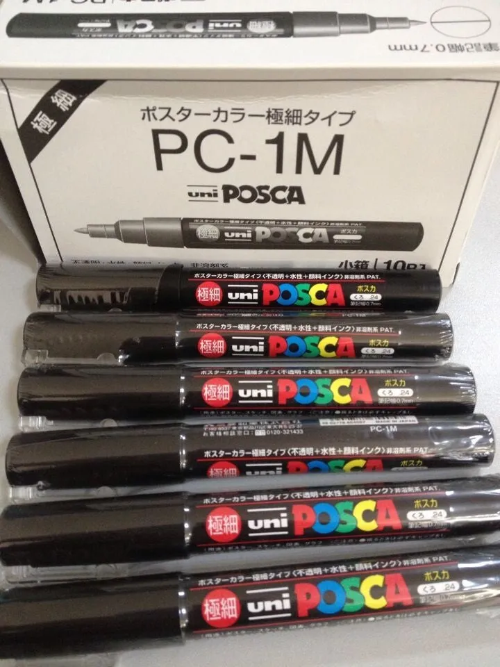 Doodle pen with fine 0.7mm tip, 15cm plastic case, marking any surface