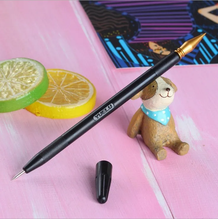 Scratch painting tool set with scraping pen, repair pen, brushes and bamboo sticks for art detailing