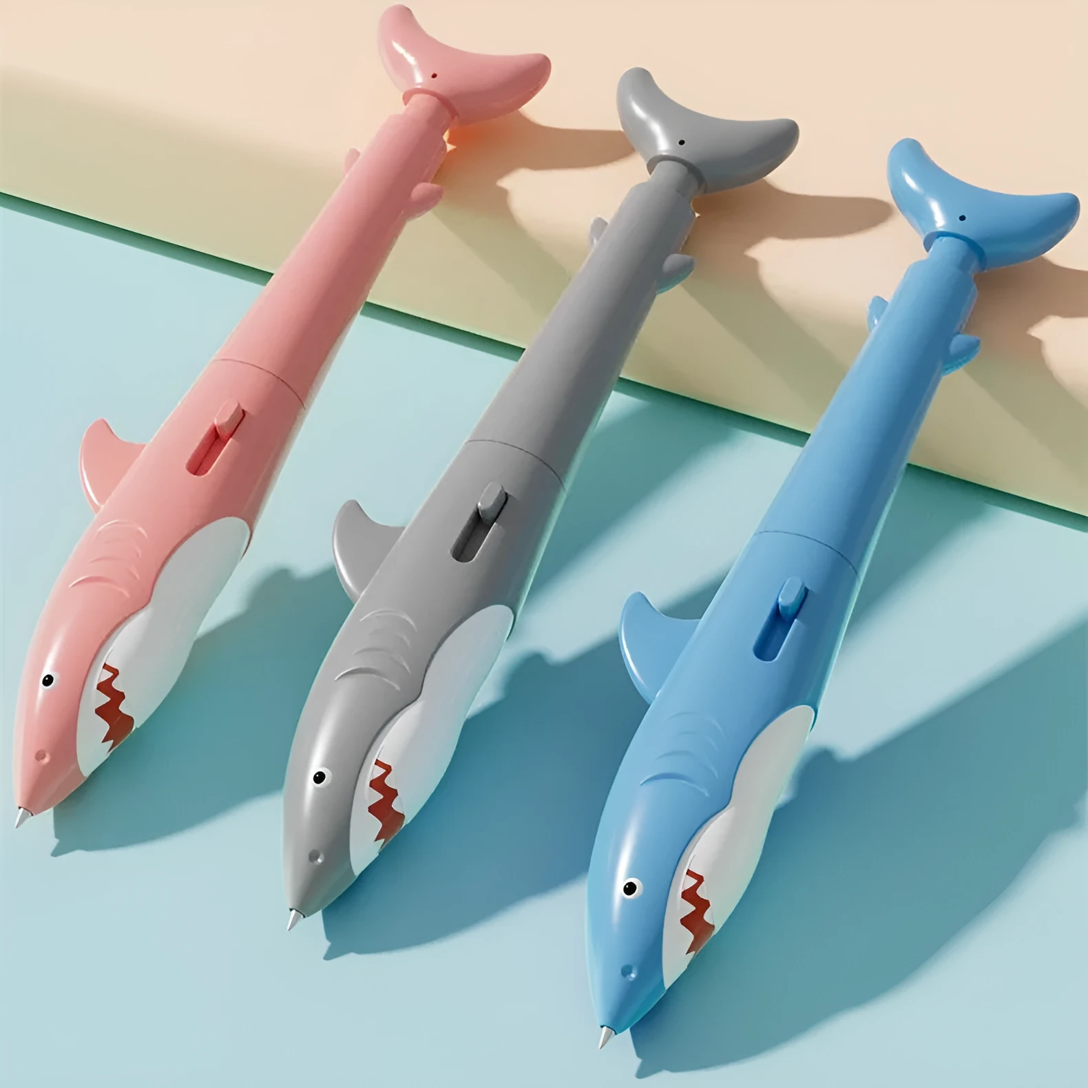 Shark Water Gun Pen in blue plastic – novelty ballpoint with water spray tip