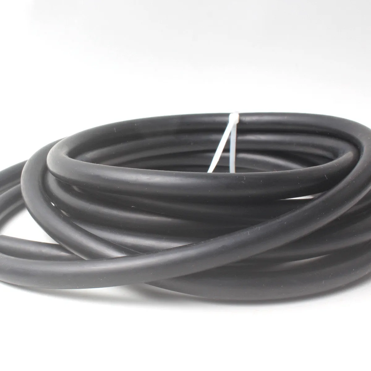 Black latex speargun tube with 500-600% tensile range for diving speargun propulsion