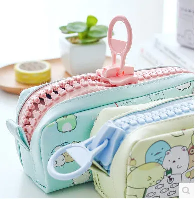Leather corner animal pencil case in cartoon pattern with zip closure, compact storage for pens and pencils