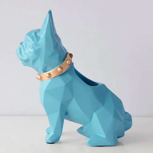 Nordic geometric puppy pen holder in resin, hand-carved finish, 21.5x8.5x9cm, blue colour on a desk