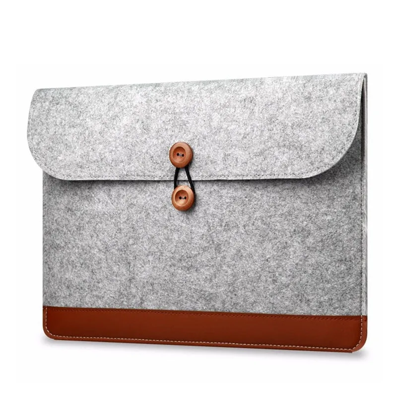 Felt flat protective cover for laptop in grey, size 15.6 inch