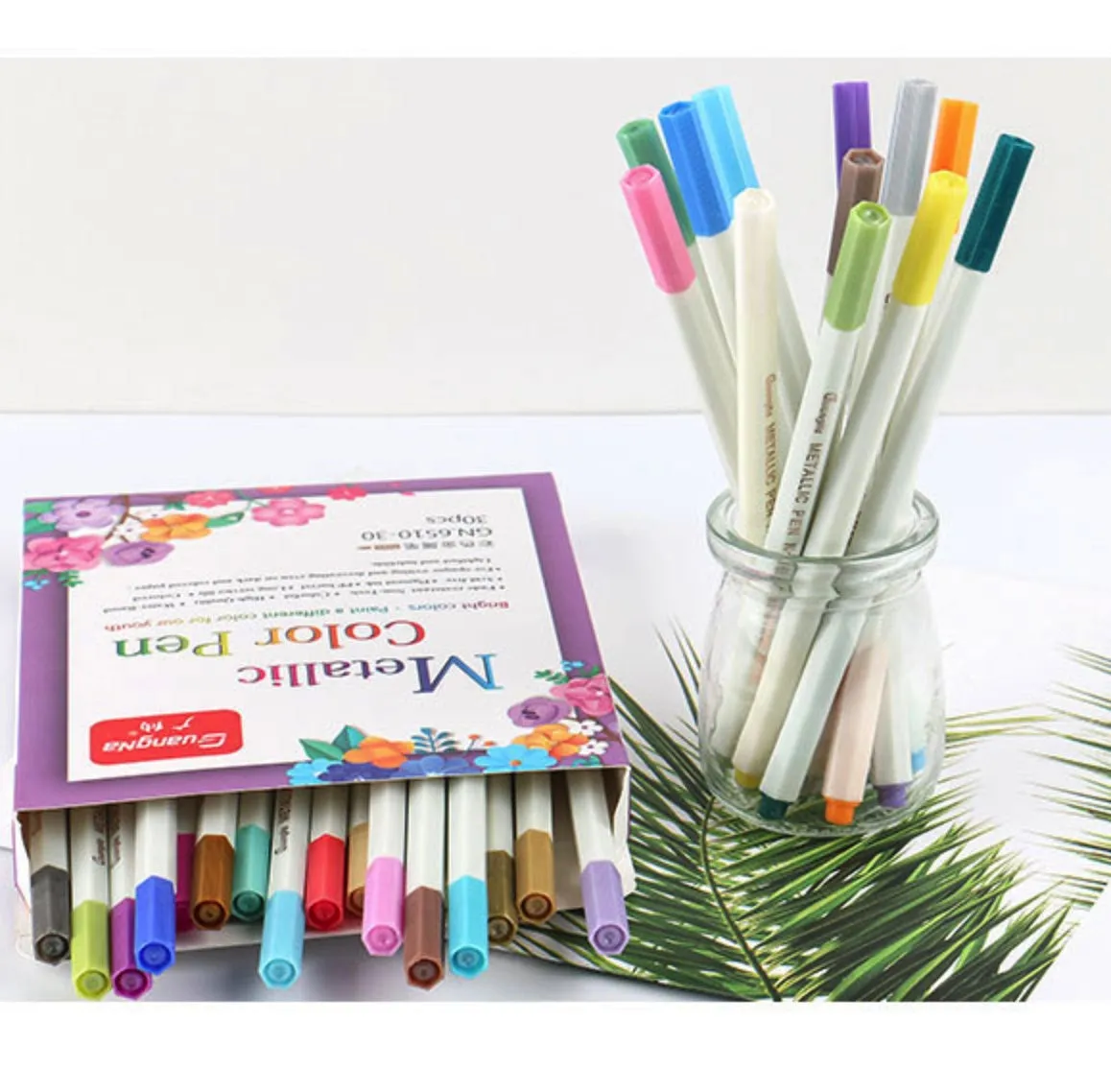 Paint marker pens 16.3cm PP non-toxic permanent markers in black gold silver and white