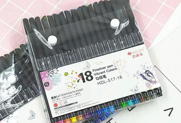 Watercolour pencil set with plastic body in 18 colours, arranged on a white background